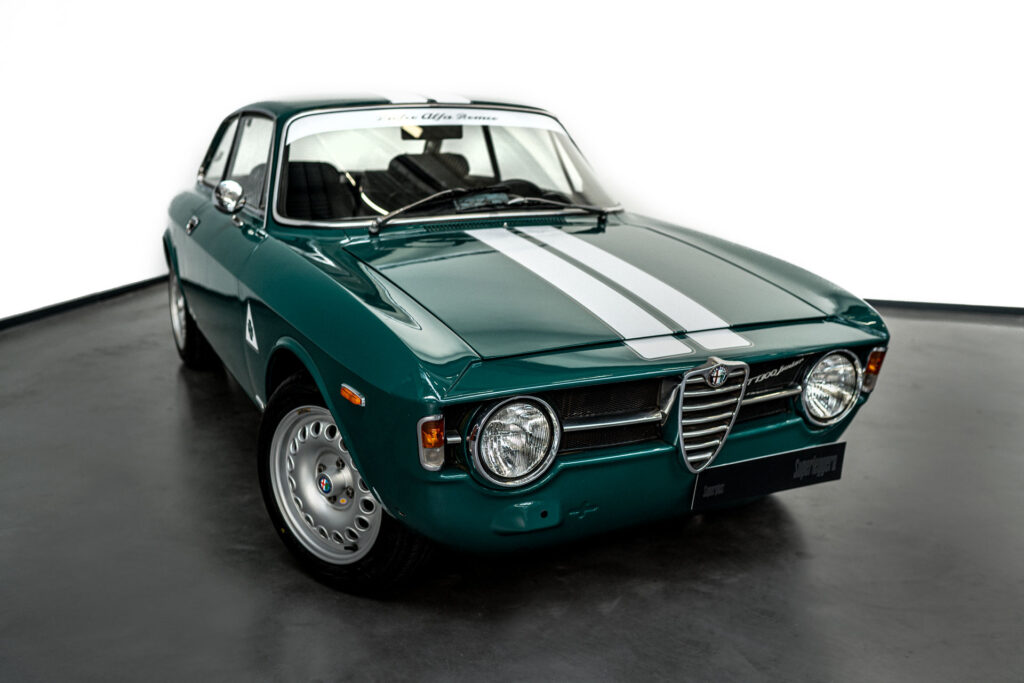 Alfa Romeo GT 1300 Junior Bertone