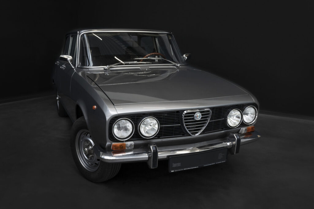 Alfa Romeo Berlina 2000