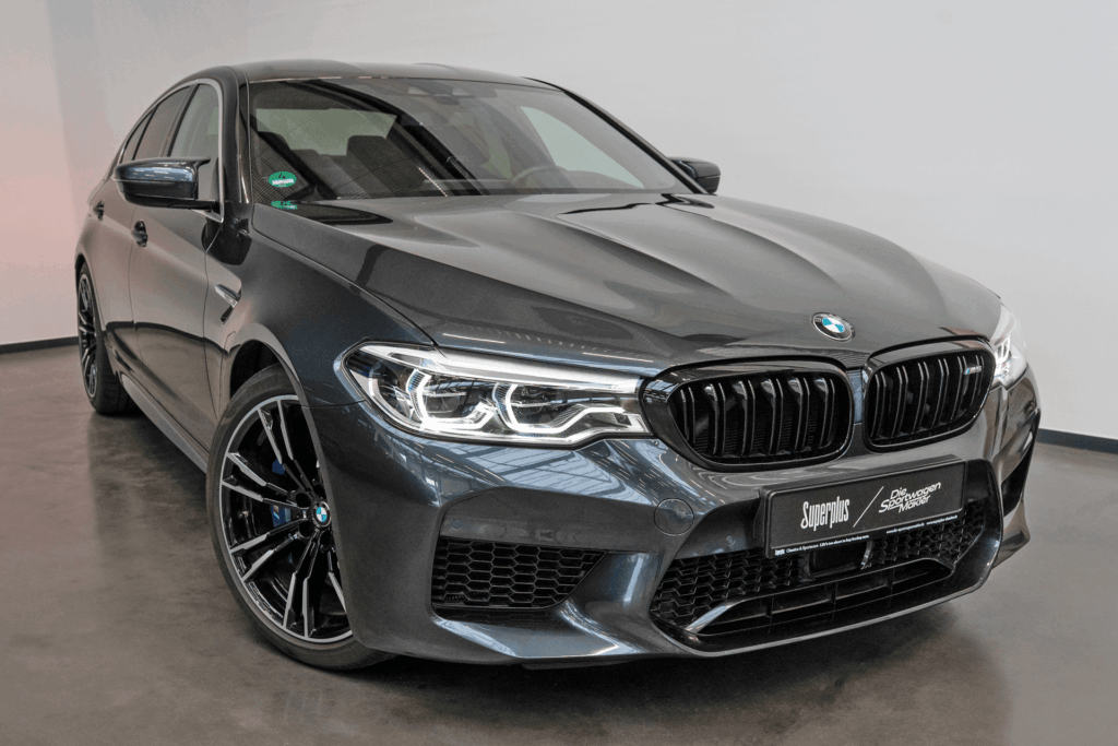 BMW M5 F90