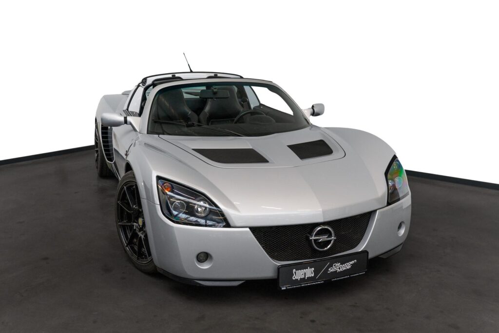 Opel Speedster Turbo 2.0