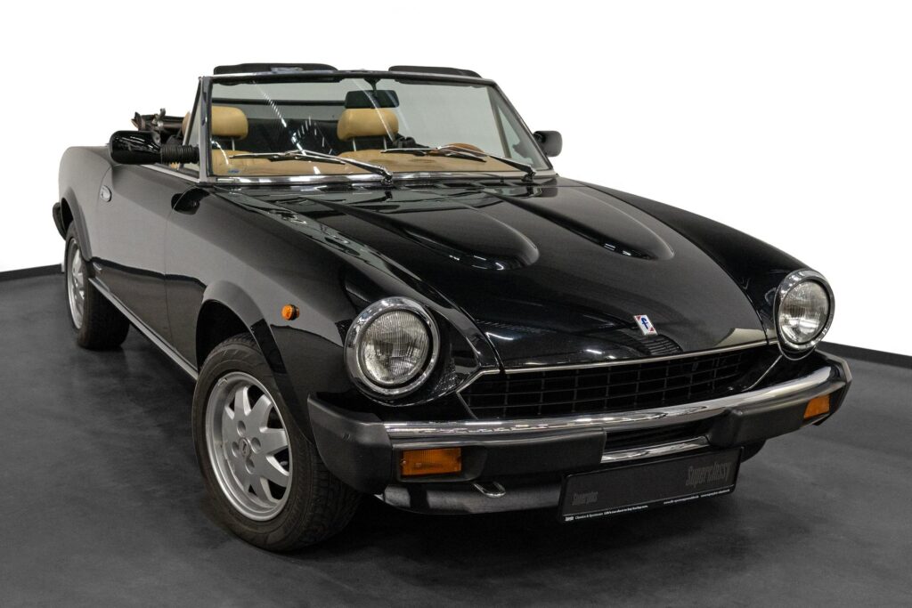 Fiat 124 Spider