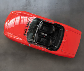 Fiat Dino 2400 Spider Vogelperspektive