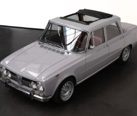 Alfa Romeo Giulia 1600 Faltdach in grau bei Superplus Classics & Sportscars in Münster
