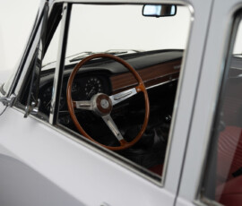 Alfa Romeo Giulia 1600 Faltdach Lenkrad Holz
