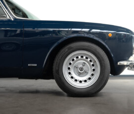 Alfa Romeo GT 1300 Junior Detail Vorderrad