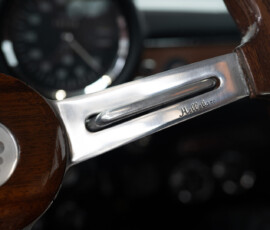 Alfa Romeo GT 1300 Junior Lenkrad Detail